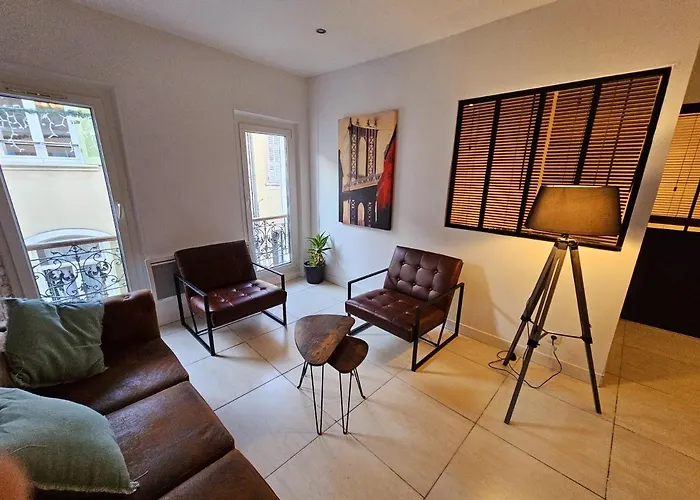 Appartement Cosy Centre Ville Proche Chantiers Navals, Calanques, Plages